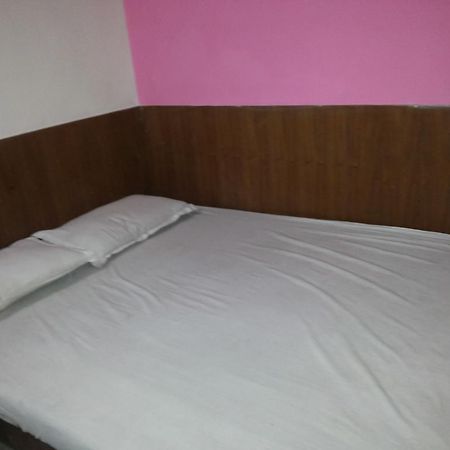 Mahesh Guest House Nova Deli Quarto foto