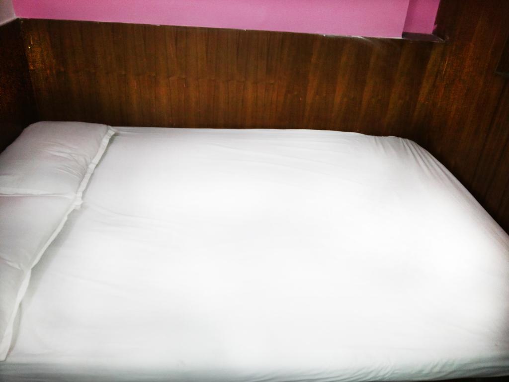 Mahesh Guest House Nova Deli Quarto foto